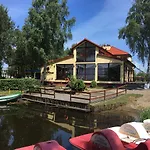 Kompleks wypoczynkowy Stanica Wodna Dźwirzyno