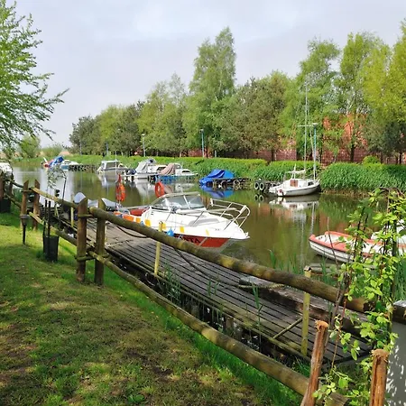 Stanica Wodna * Дзвижино